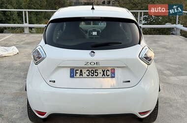 Хэтчбек Renault Zoe 2018 в 