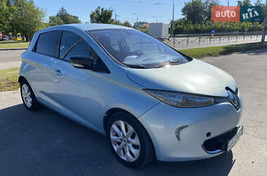 Хэтчбек Renault Zoe 2013 в 