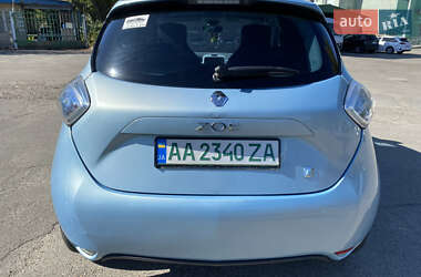 Хэтчбек Renault Zoe 2013 в 