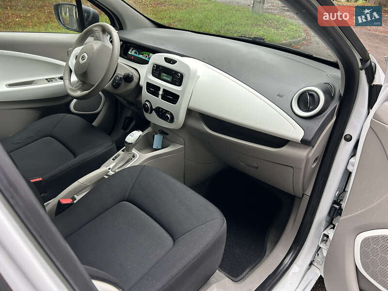 Хэтчбек Renault Zoe 2017 в Трускавце