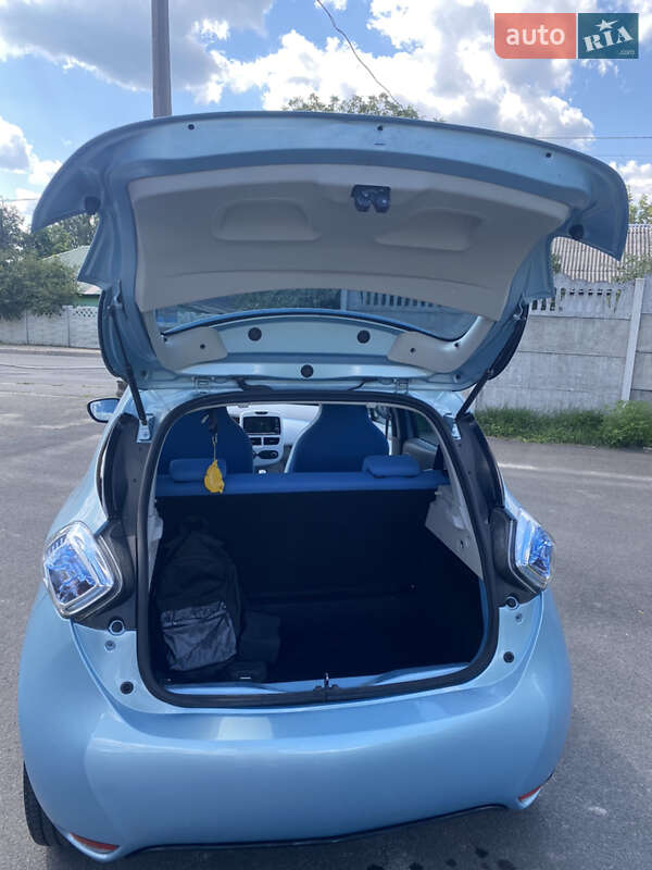 Хэтчбек Renault Zoe 2013 в Малине