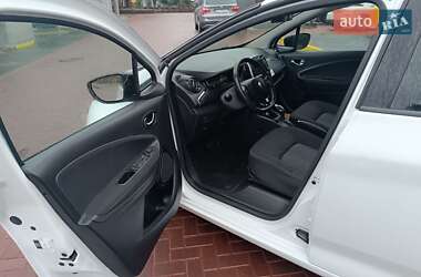 Хэтчбек Renault Zoe 2017 в 