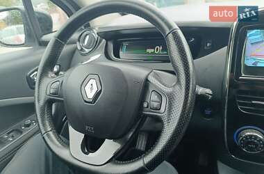 Хэтчбек Renault Zoe 2017 в 
