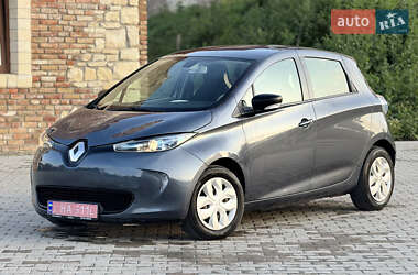 Хетчбек Renault Zoe 2017 в 