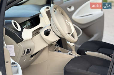 Хетчбек Renault Zoe 2017 в 