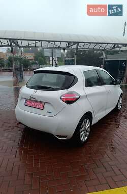 Хэтчбек Renault Zoe 2021 в 