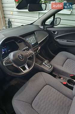 Хэтчбек Renault Zoe 2021 в 