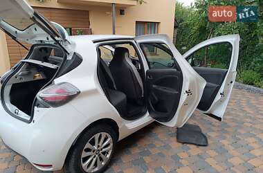 Хэтчбек Renault Zoe 2021 в 