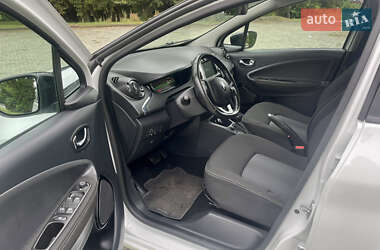 Хэтчбек Renault Zoe 2017 в 