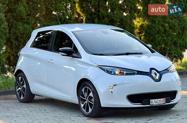 Хэтчбек Renault Zoe 2017 в 