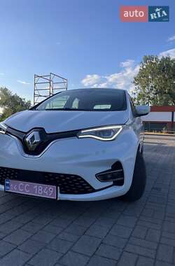 Хэтчбек Renault Zoe 2021 в 
