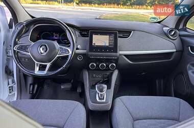 Хэтчбек Renault Zoe 2021 в 