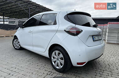 Хэтчбек Renault Zoe 2020 в 