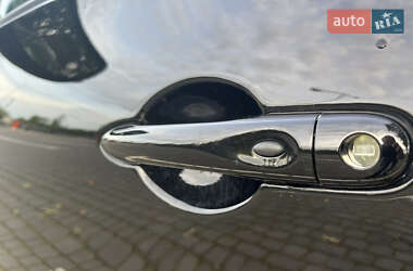 Хэтчбек Renault Zoe 2020 в 
