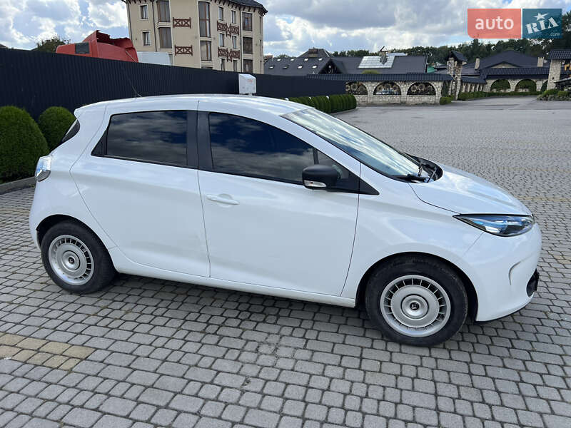 Хэтчбек Renault Zoe 2017 в Львове