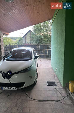 Хэтчбек Renault Zoe 2015 в 