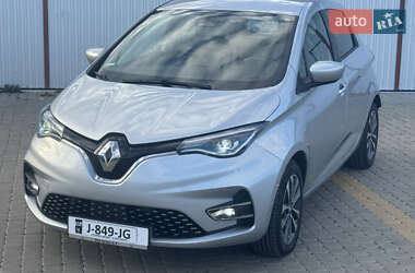 Хэтчбек Renault Zoe 2020 в 
