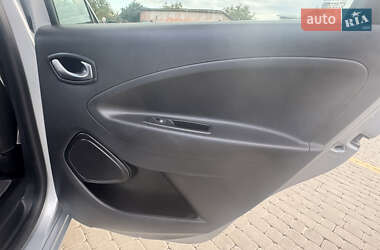 Хэтчбек Renault Zoe 2020 в 