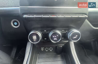 Хэтчбек Renault Zoe 2020 в 