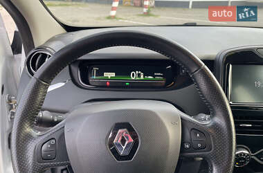 Хэтчбек Renault Zoe 2019 в 