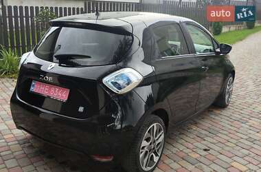 Хэтчбек Renault Zoe 2016 в 