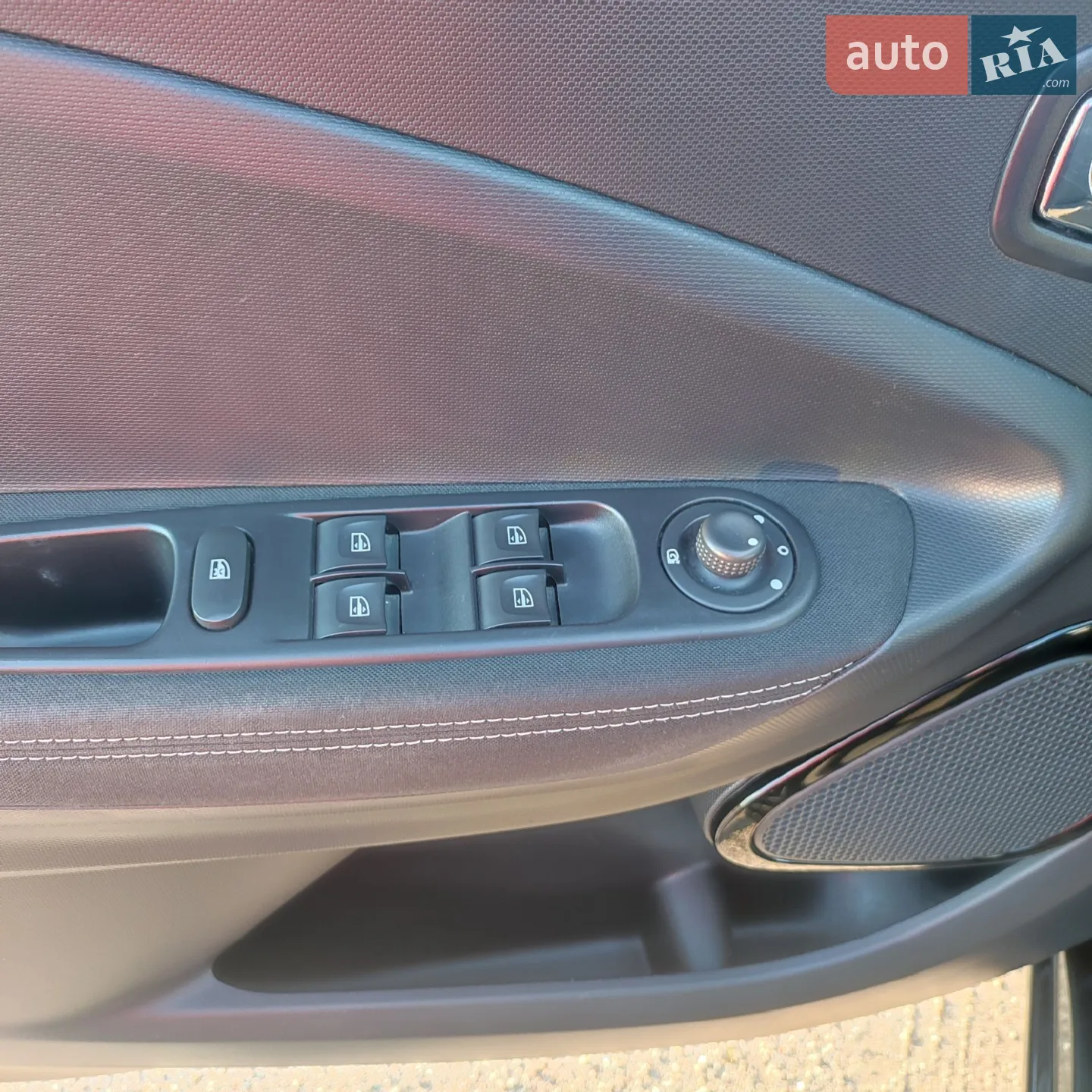 2018 Renault ZOE - мініатюра 21