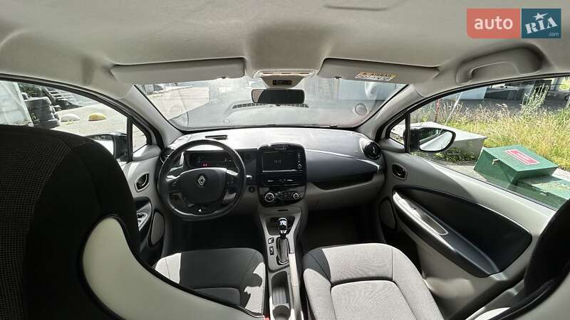 Хэтчбек Renault Zoe 2016 в Киеве фото 12 Хэтчбек Renault Zoe 2016 в Киеве