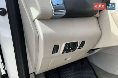 Хэтчбек Renault Zoe 2014 в 