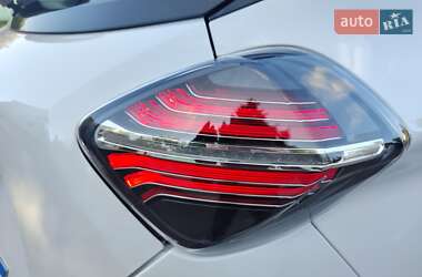 Хэтчбек Renault Zoe 2020 в 