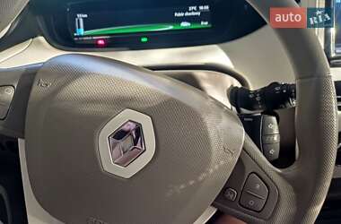 Хэтчбек Renault Zoe 2019 в 