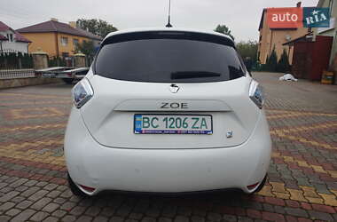 Хэтчбек Renault Zoe 2015 в 