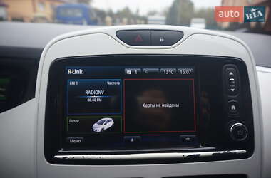 Хэтчбек Renault Zoe 2015 в 