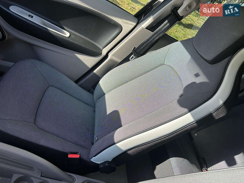 Хэтчбек Renault Zoe 2014 в Киеве