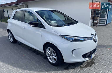 Хэтчбек Renault Zoe 2017 в 