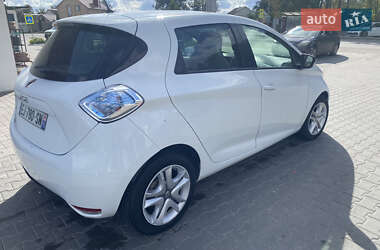 Хэтчбек Renault Zoe 2017 в 