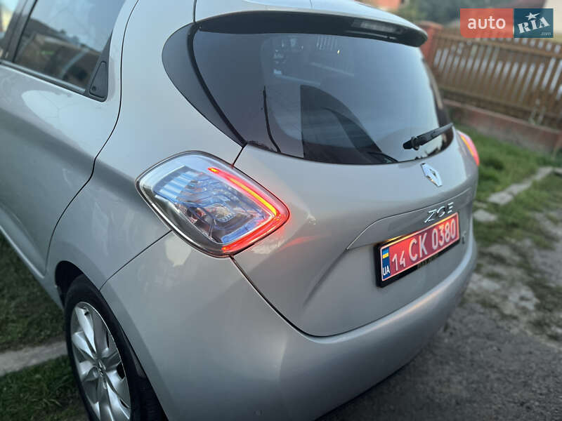 Хэтчбек Renault Zoe 2015 в Львове