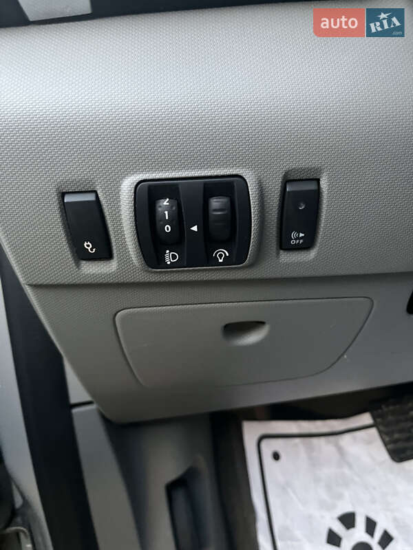 Хэтчбек Renault Zoe 2015 в Львове