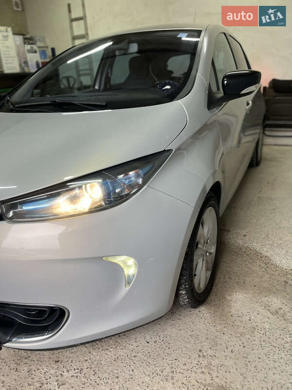 Хэтчбек Renault Zoe 2015 в Львове