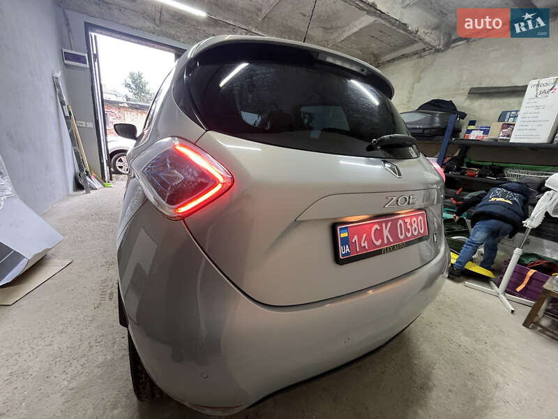 Хэтчбек Renault Zoe 2015 в Львове