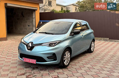 Хэтчбек Renault Zoe 2020 в 