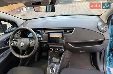 Хэтчбек Renault Zoe 2020 в 