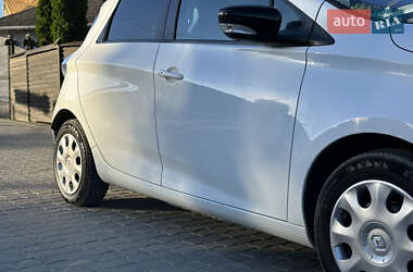 Хэтчбек Renault Zoe 2015 в 