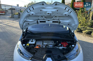Хэтчбек Renault Zoe 2015 в 