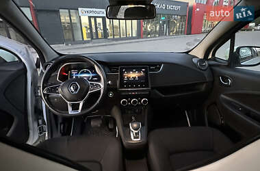 Хэтчбек Renault Zoe 2020 в 