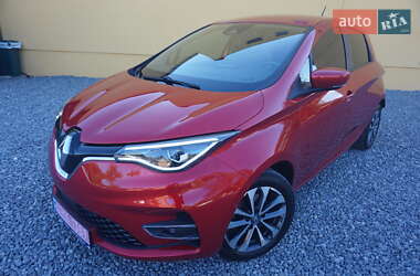 Хэтчбек Renault Zoe 2021 в 