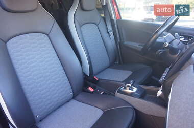 Хэтчбек Renault Zoe 2021 в 