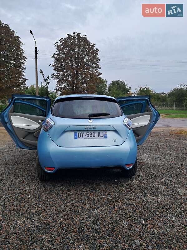 Хэтчбек Renault Zoe 2015 в Дубно