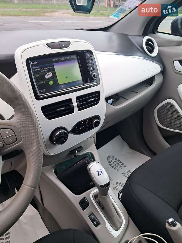 Хэтчбек Renault Zoe 2015 в Дубно
