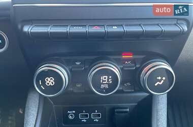 Хэтчбек Renault Zoe 2020 в 