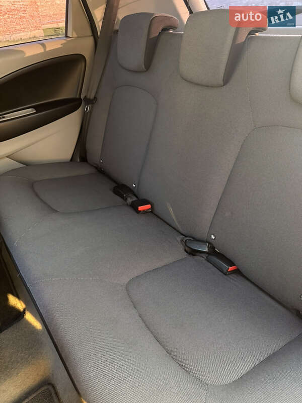 Хетчбек Renault Zoe 2015 в Львові